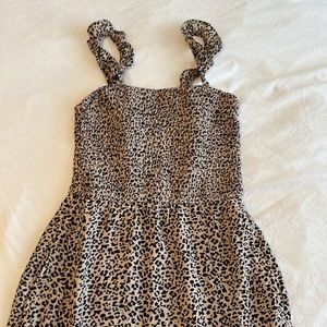 Midi dress with pockets!!